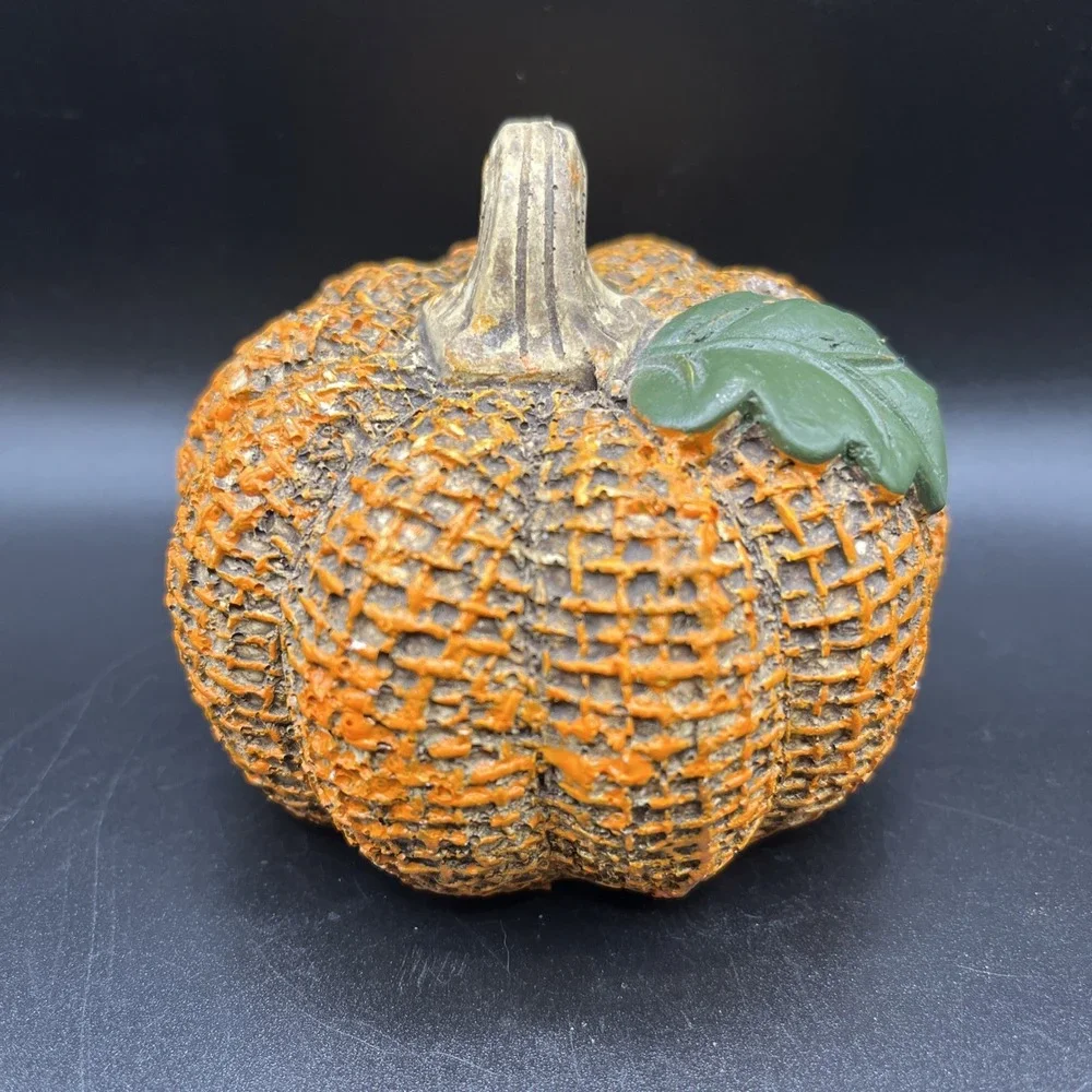 Resin‎ Pumpkin Hatched Pattern Fall Autumn Tabletop Decor Thanksgiving Halloween